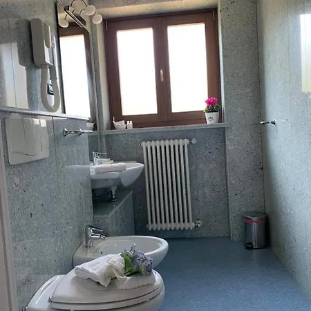 Casa Vacanze Orchidea Pinerolo Buitenkant foto