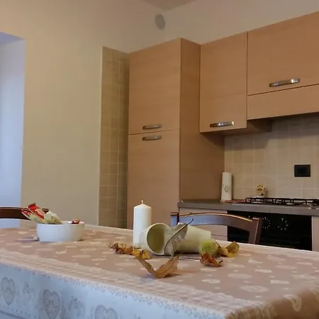 Casa Vacanze Orchidea Pinerolo Buitenkant foto