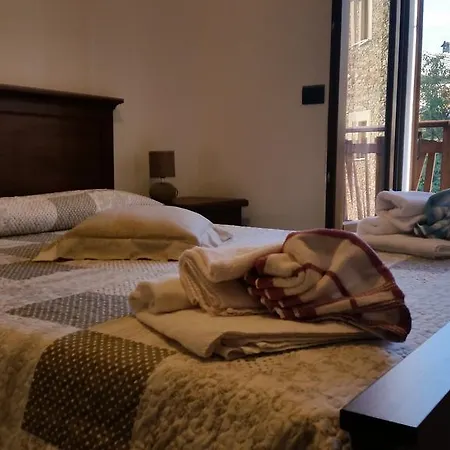 Casa Vacanze Orchidea Pinerolo Buitenkant foto